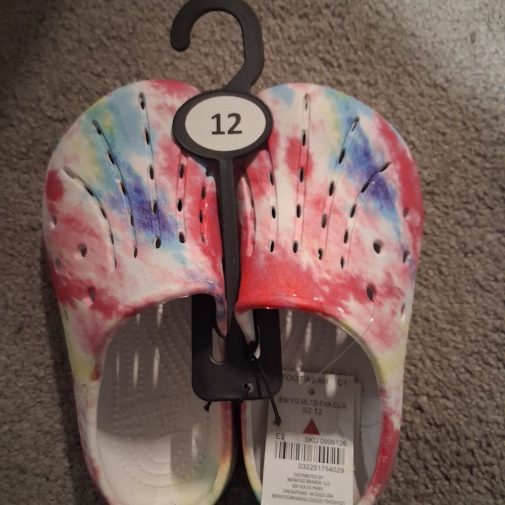 Vibrant Tie-Dye Kids Slippers